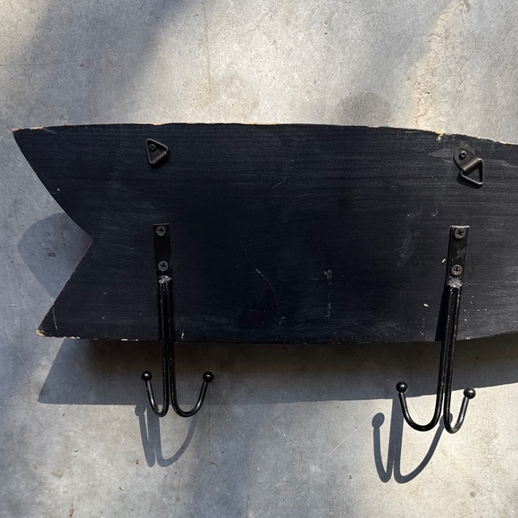 Vintage Beach/Fish Wall Hook in Red and Cream - Picture 4 of 4